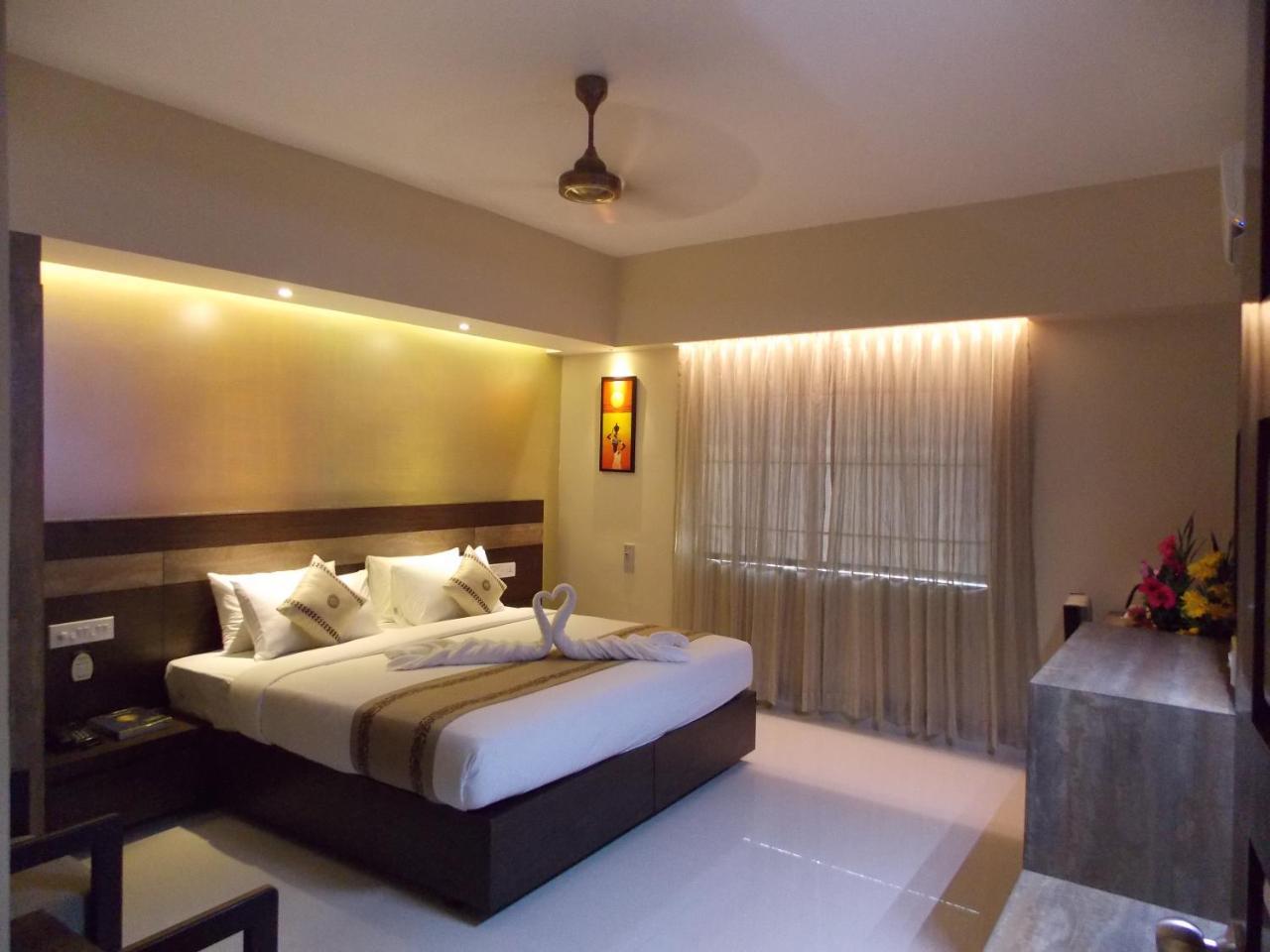 Hotel Highland Thiruvananthapuram Bagian luar foto